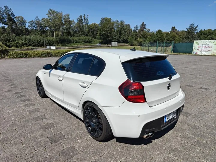 BMW 130