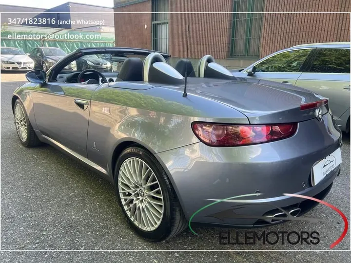 Alfa Romeo Spider