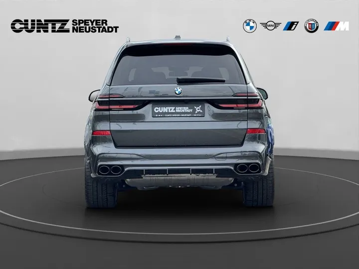 ALPINA XB7
