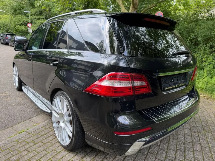 Mercedes-Benz ML 350