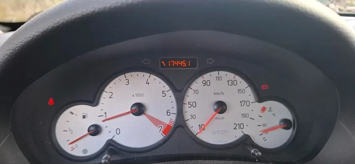 Peugeot 206