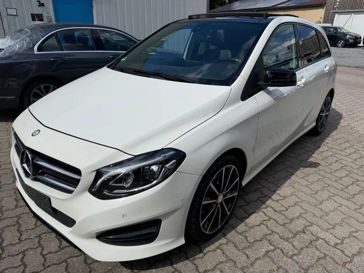 Mercedes-Benz B 200