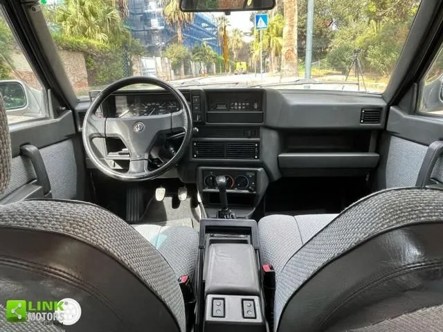 Alfa Romeo 75