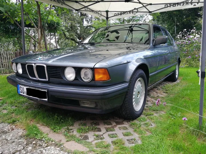 BMW 735