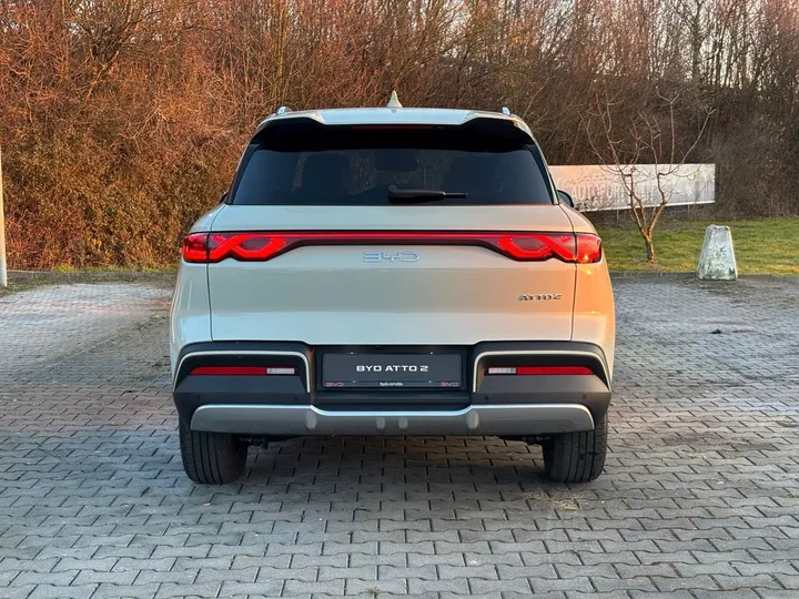 BYD ATTO 2