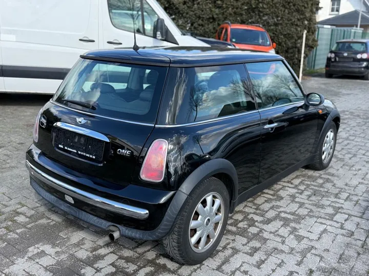 MINI ONE