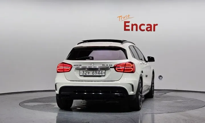 Mercedes-Benz GLA-Class