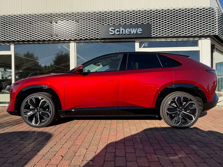 Mazda CX-6e