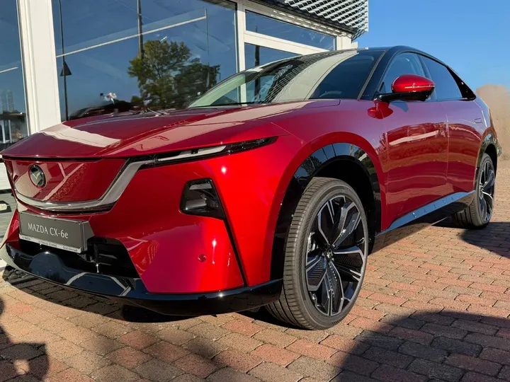 Mazda CX-6e