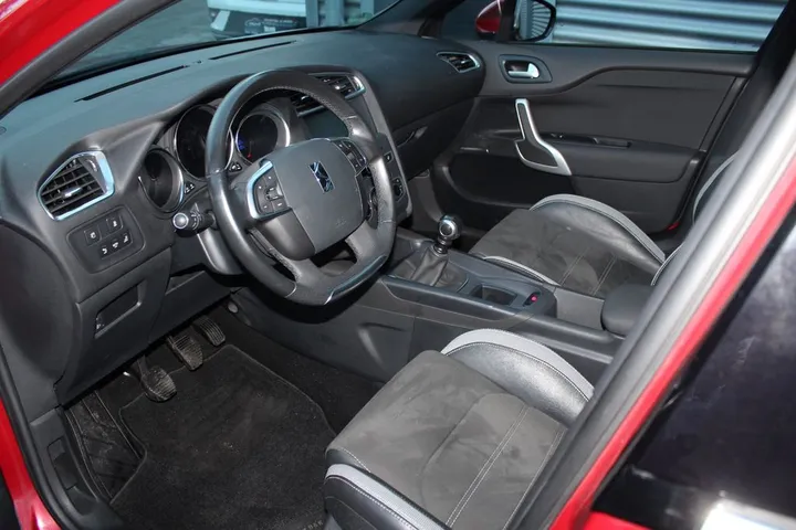 DS Automobiles DS4