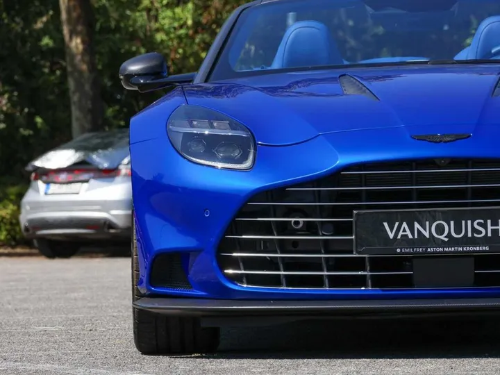 Aston Martin Vanquish