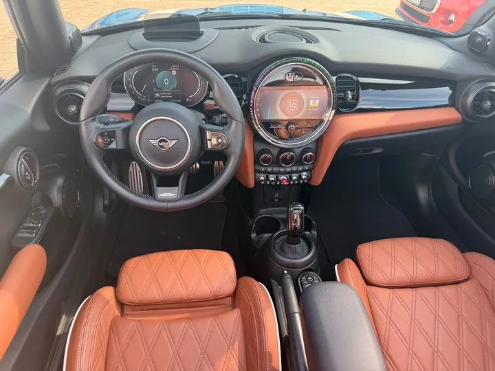 MINI Cooper Cabrio