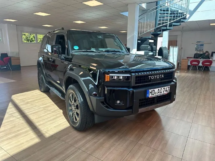 Toyota Land Cruiser