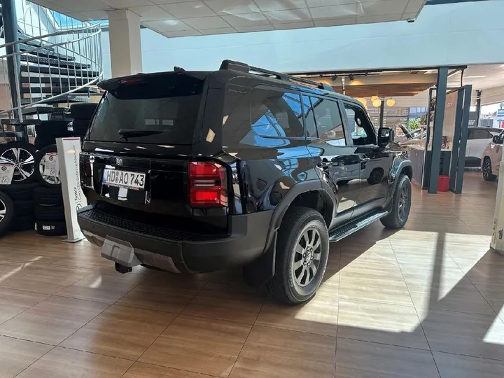 Toyota Land Cruiser