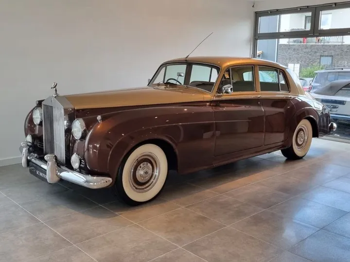 Rolls-Royce Silver Cloud