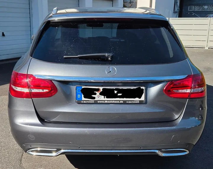 Mercedes-Benz C 220