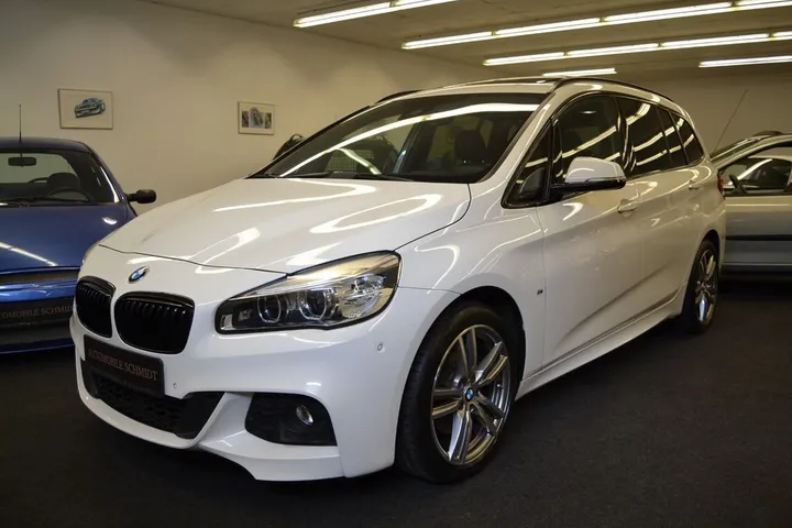 BMW 218