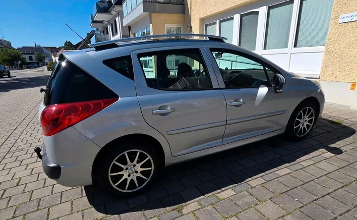 Peugeot 207