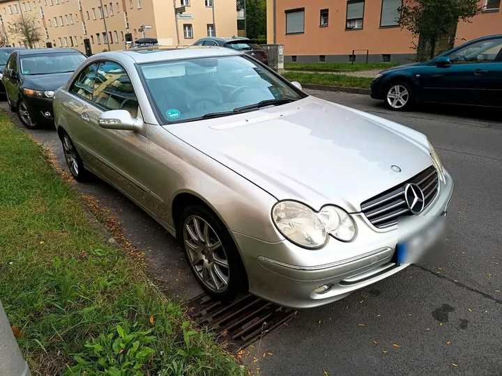 Mercedes-Benz CLK 320