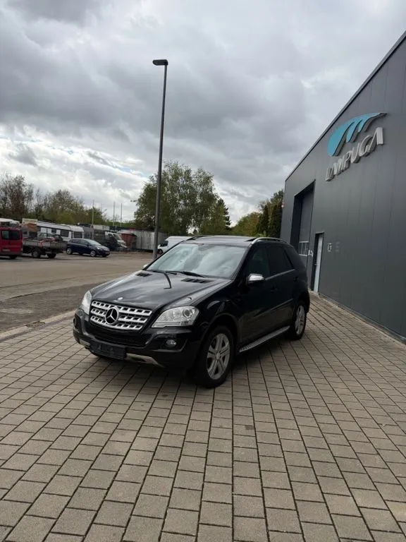Mercedes-Benz ML 320