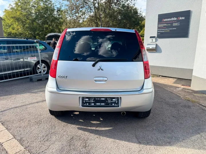Mitsubishi Colt