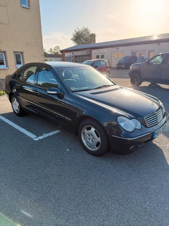 Mercedes-Benz C 200