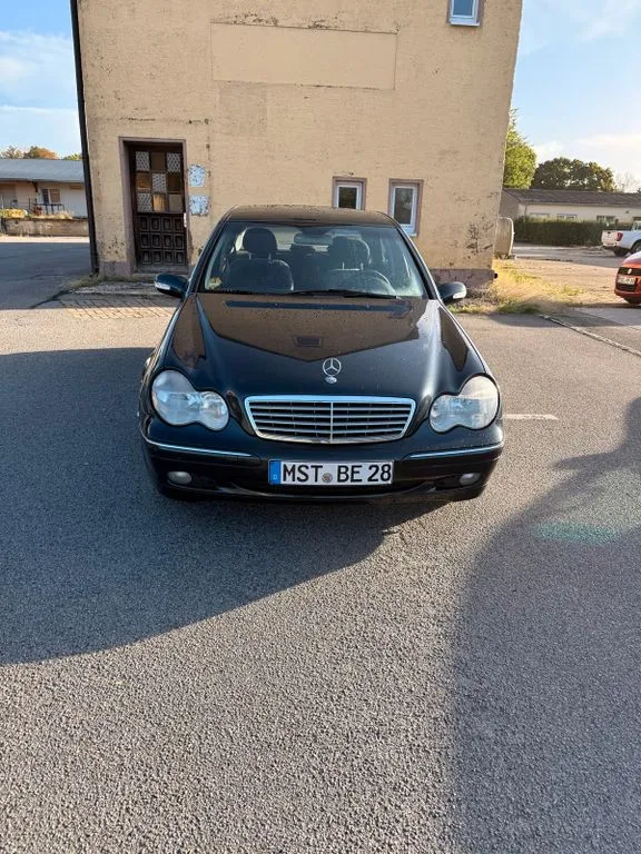 Mercedes-Benz C 200