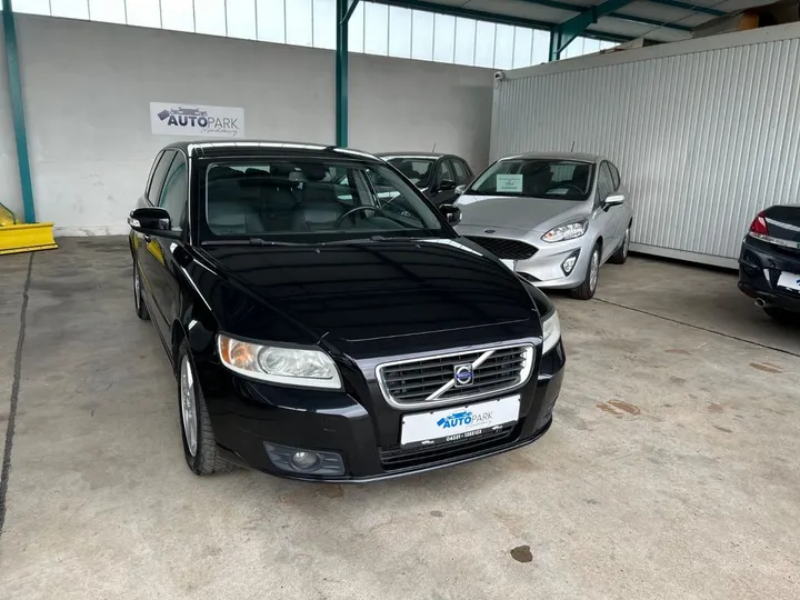 Volvo V50