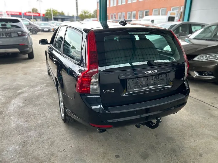 Volvo V50