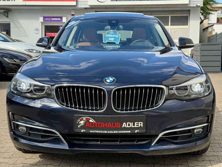 BMW 330