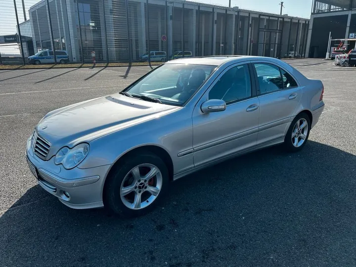 Mercedes-Benz C 180