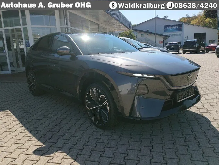 Mazda CX-6e