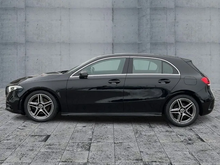 Mercedes-Benz A 220