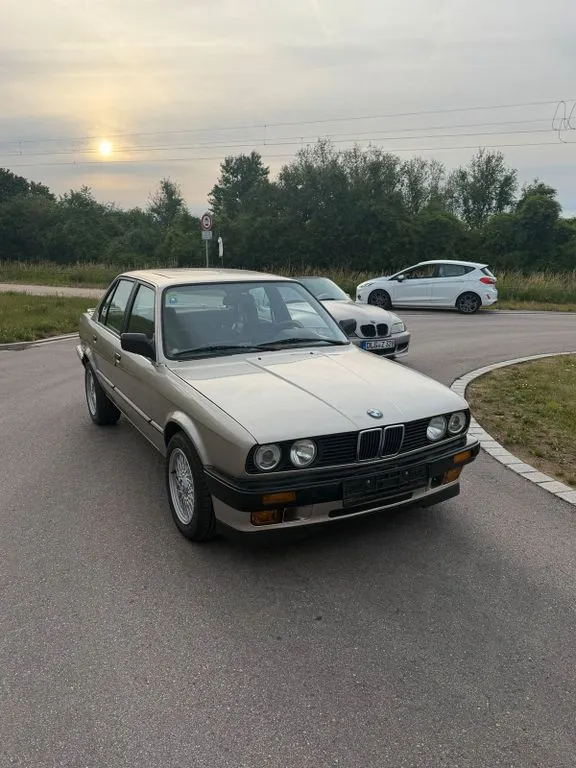 BMW 320