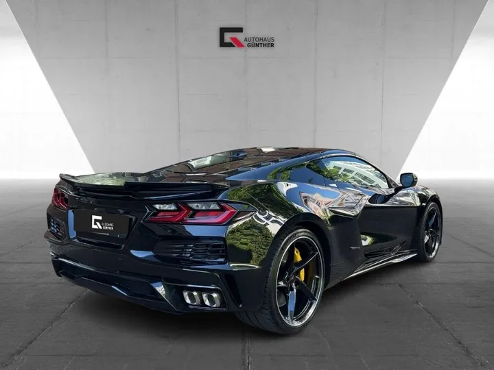 Corvette C8
