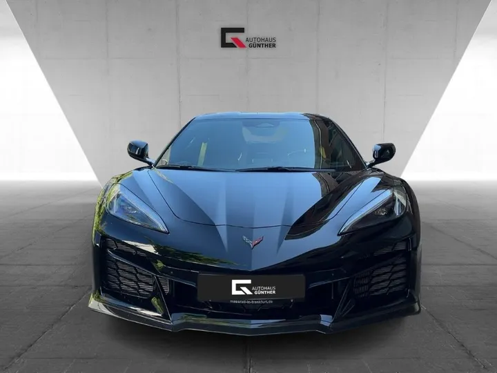 Corvette C8