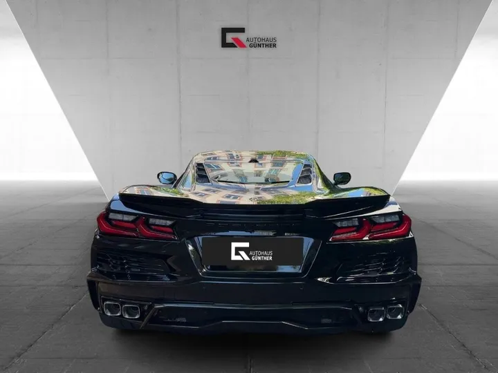 Corvette C8