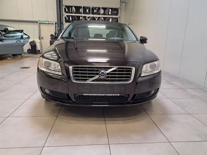 Volvo S80