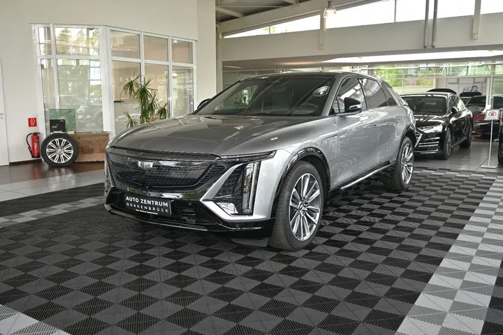 Cadillac LYRIQ
