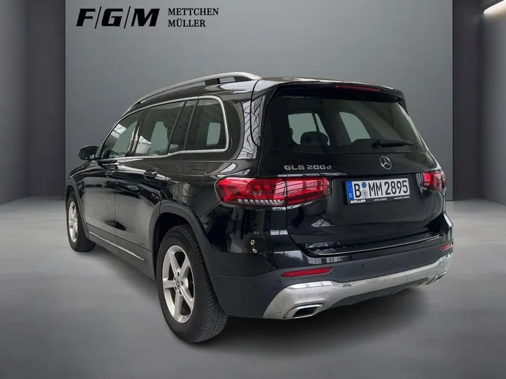 Mercedes-Benz GLB 200