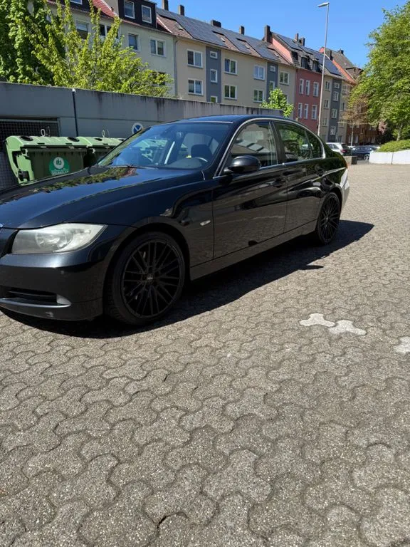 BMW 325