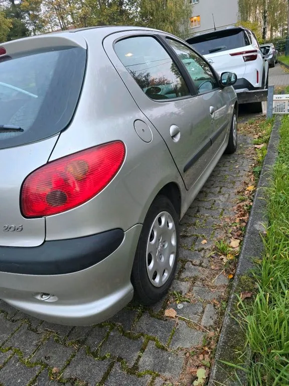 Peugeot 206