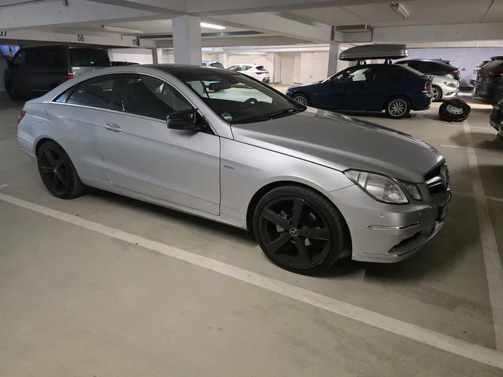 Mercedes-Benz E 250