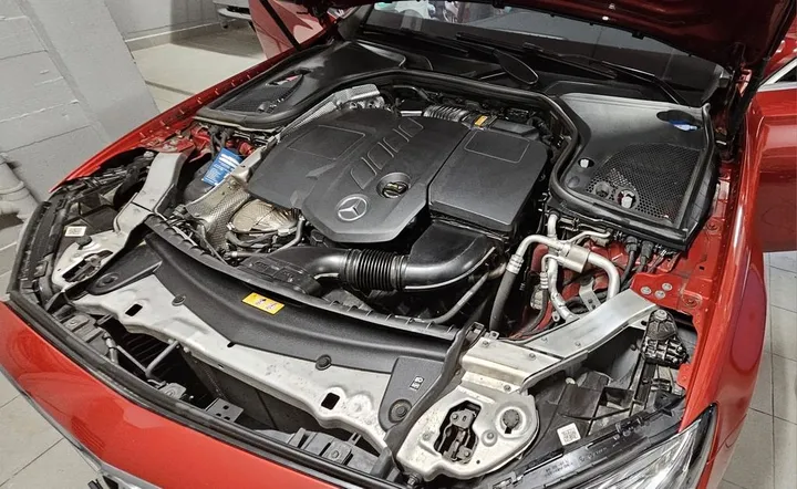 Mercedes-Benz E 220