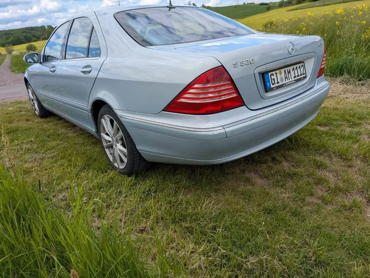 Mercedes-Benz S 320