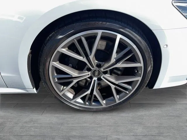 Audi S7