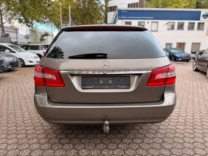 Mercedes-Benz E 250