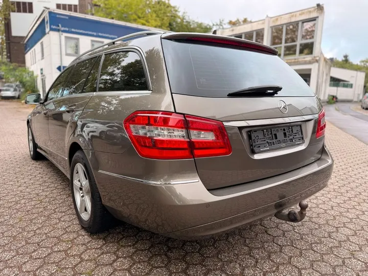 Mercedes-Benz E 250