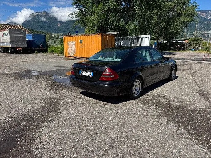 Mercedes-Benz E 270