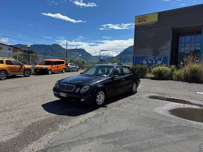Mercedes-Benz E 270